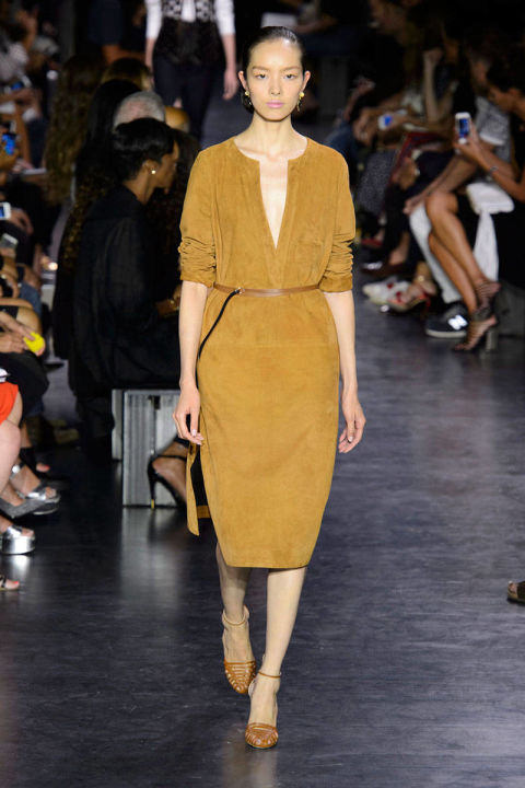 54bc1c0fdab45_-_z-nyfw-ss2015-trends-summer-suede-01-altuzarra-rs15-2727-lg.jpg