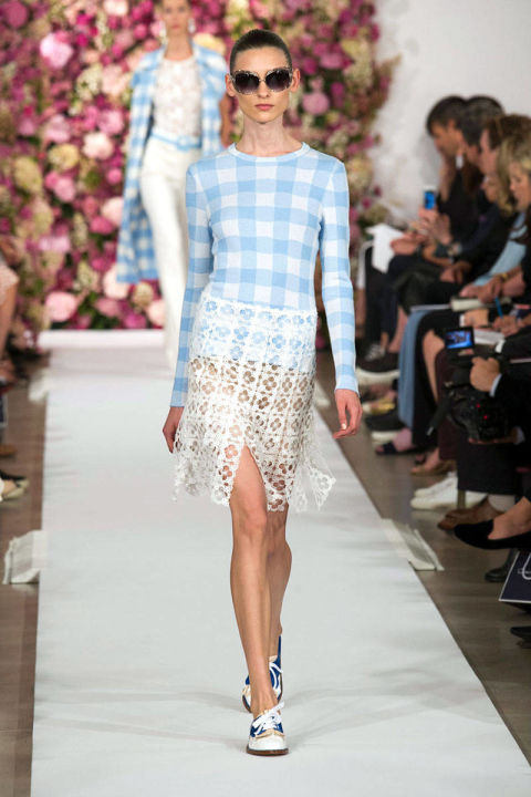 54bc1bfd7b7bf_-_hbz-nyfw-ss2015-trends-gingham-04-de-la-renta-rs15-4655-lg.jpg