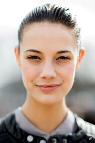 swiss_model_anja_leuenberger_close_up_fashion_model_street_style_portrait_pfw_paris_fashion_week